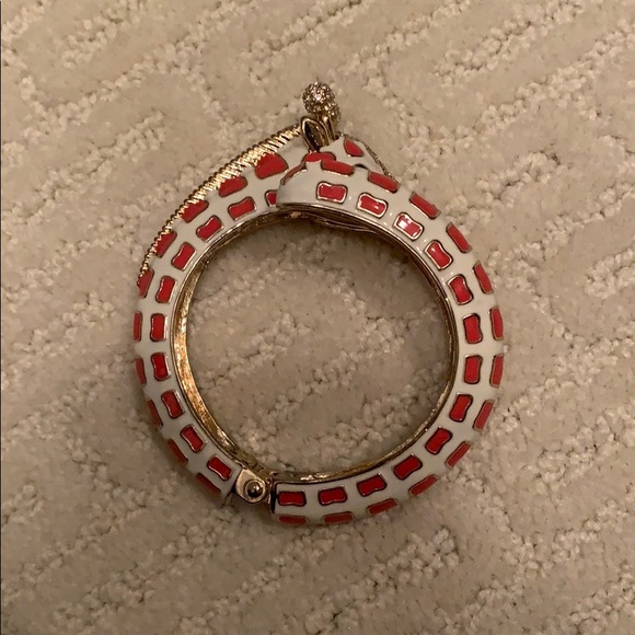 Preppy Cloisonné Giraffe Bangle Bracelet - Picture 4 of 5